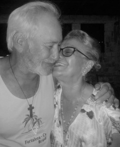 Carmelita e o marido Samuel. Reprodução do Facebook
