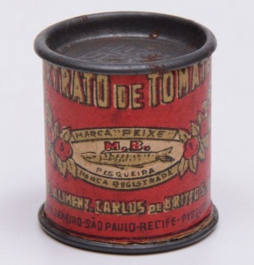 Miniatura da lata de extrato de tomate à venda no site Mercado Livre.