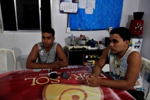 Henrique Messias e Jorge Luís de Andrade, associados da fábrica de gelo. Foto: Severino Silva